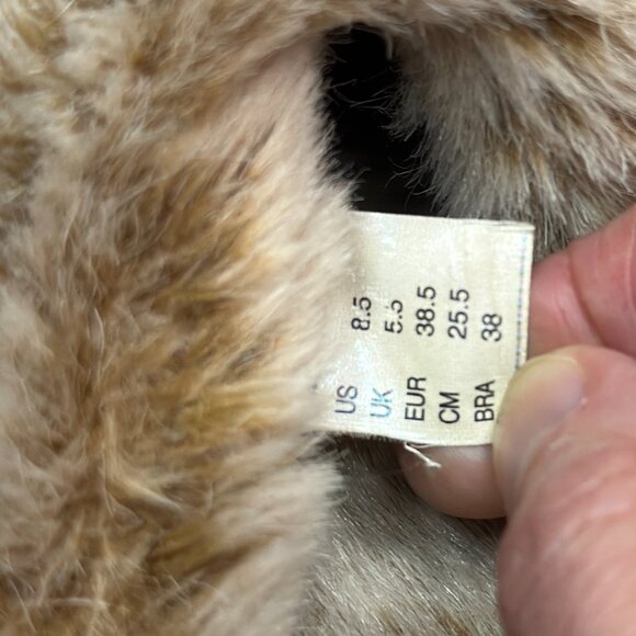 Skechers Indoor/Outdoor Slippers-Size 8.5-Tan/Brown Suede w/Faux Fur lining - Picture 8 of 11